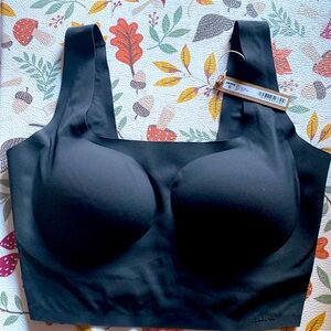 Skims NWT Naked Scoop Tank Bra Color Onyx